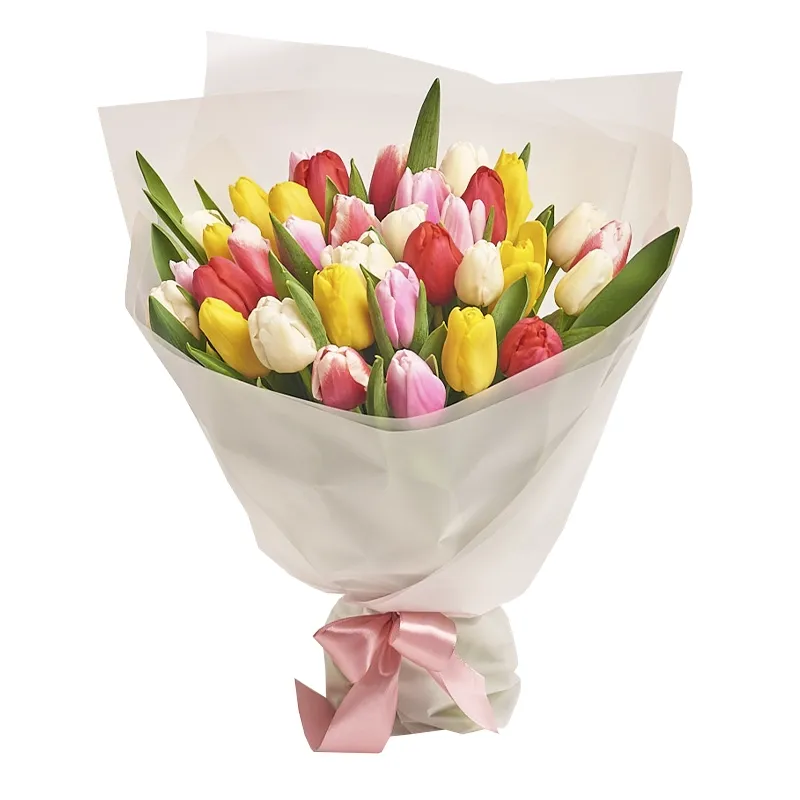 35 разноцветных тюльпанов